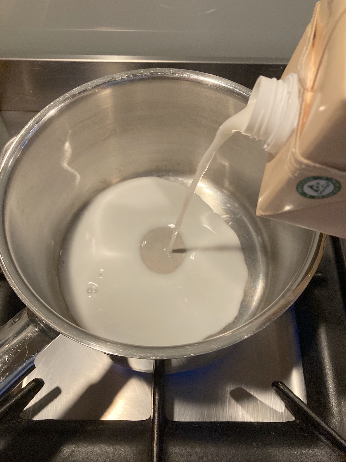 lait dans casserole